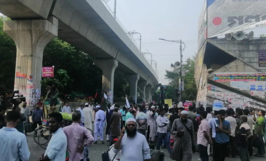 দৈনিক আশুলিয়া