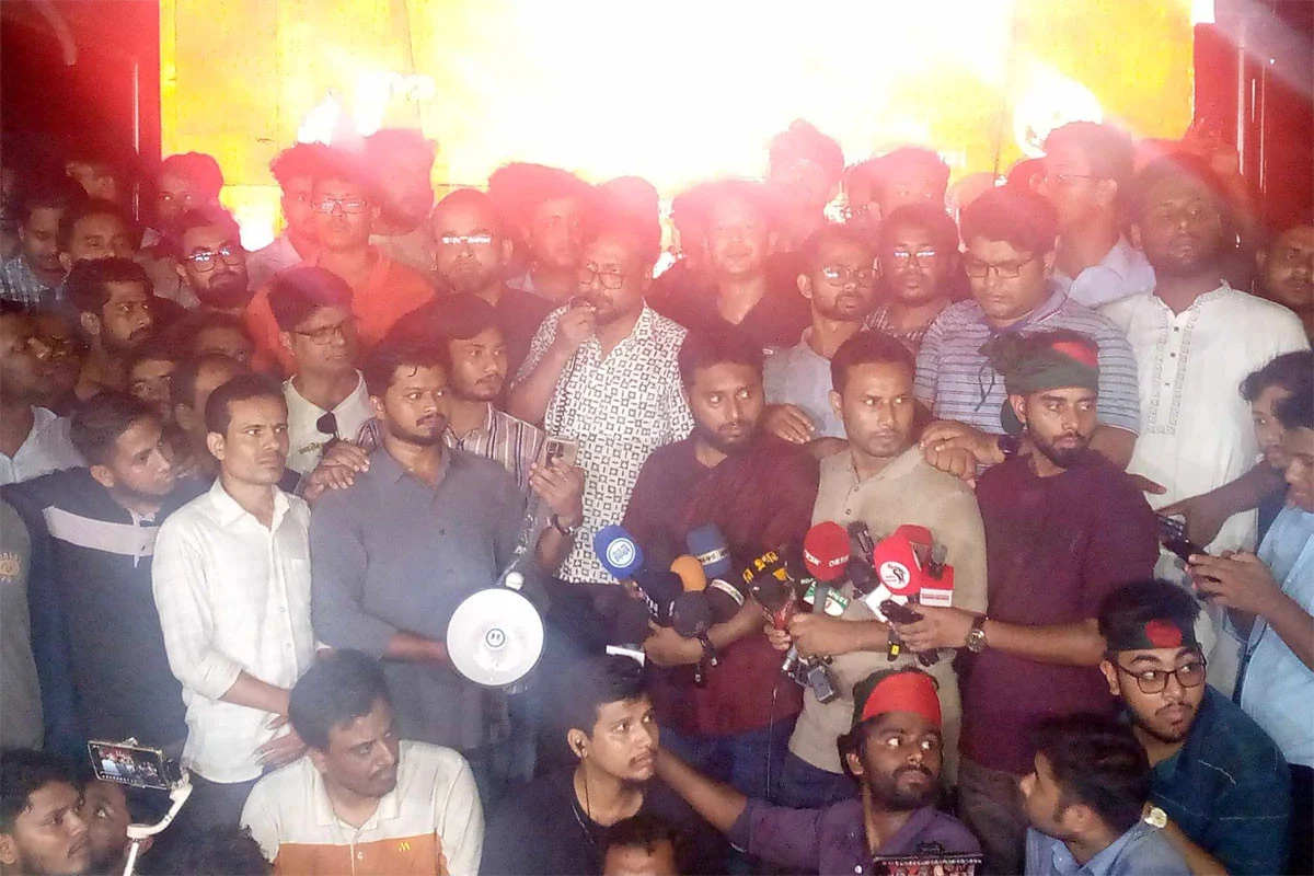 দৈনিক আশুলিয়া