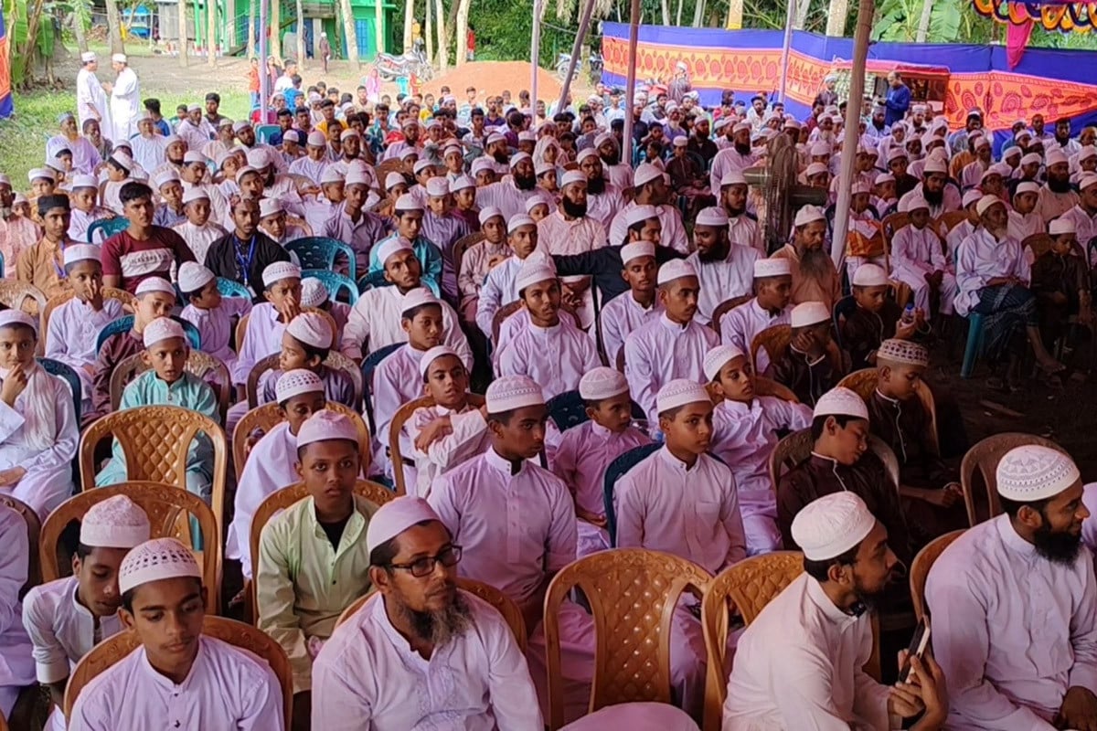 দৈনিক আশুলিয়া