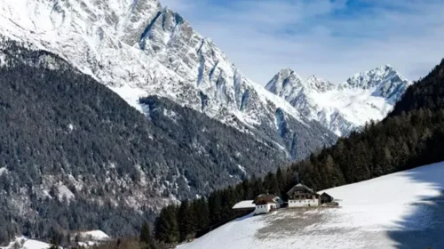 দৈনিক আশুলিয়া