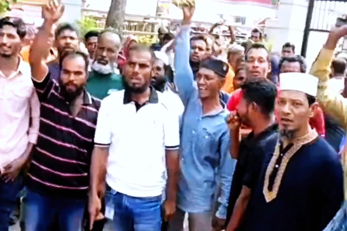 দৈনিক আশুলিয়া