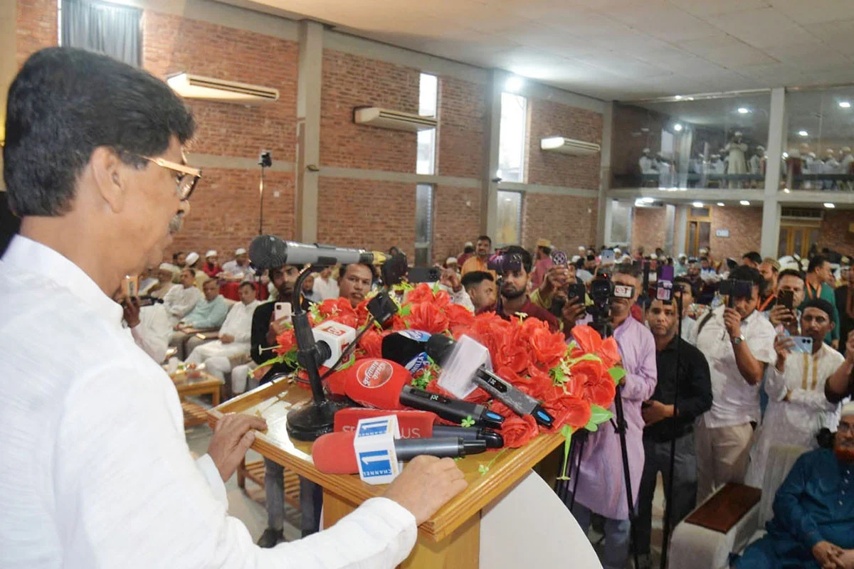 দৈনিক আশুলিয়া