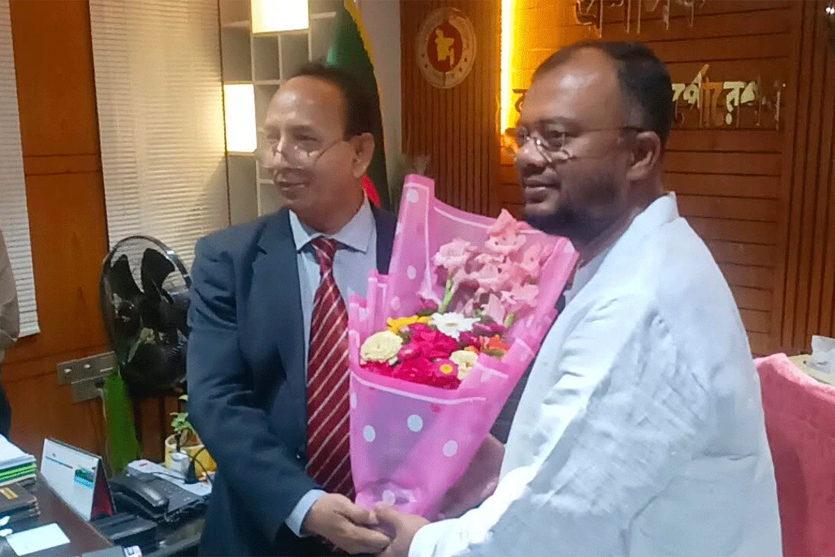 দৈনিক আশুলিয়া